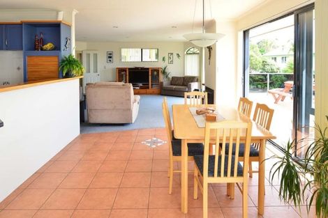 Photo of property in 10 Careen Grove, Gulf Harbour, Whangaparaoa, 0930
