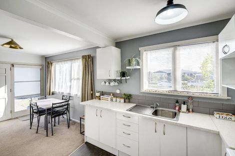 Photo of property in 35 Clarence Cox Crescent, Pirimai, Napier, 4112