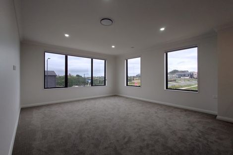 Photo of property in 66 Michael Bosher Way, Flat Bush, Auckland, 2019
