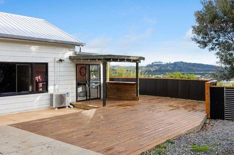 Photo of property in 7 Bush Point Road, Cable Bay, 0420