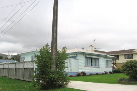 Photo of property in 23 Ngatitoa Street, Tawa, Wellington, 5028