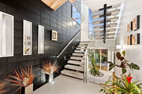 Photo of property in 48b Nevada Drive, Merrilands, New Plymouth, 4312