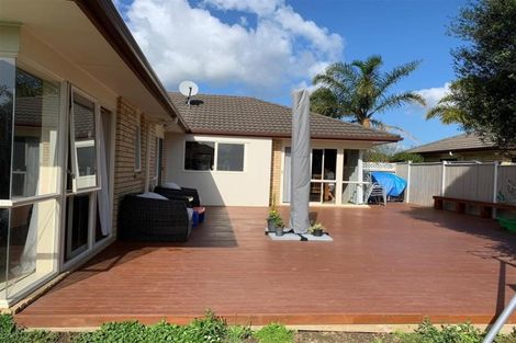 Photo of property in 47 Turnberry Drive, Wattle Downs, Auckland, 2103