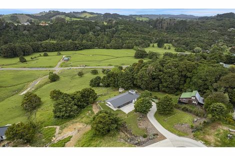 Photo of property in 4 Watercourse Way, Tikipunga, Whangarei, 0112