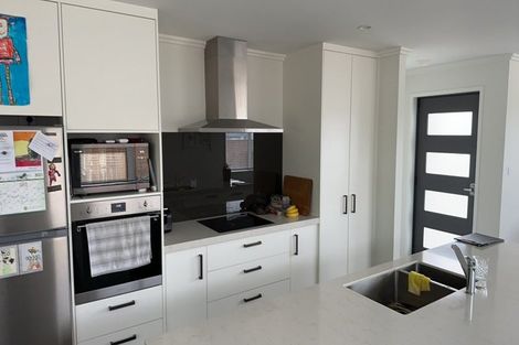 Photo of property in 14 Stingray Drive, Omokoroa, 3114