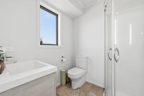 Photo of property in 1 Antrim Glade, Welcome Bay, Tauranga, 3175