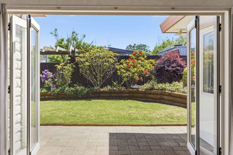 Photo of property in 1 Tui Street, Mount Maunganui, 3116