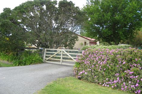 Photo of property in 77 Douglas Road, Amberley, 7410