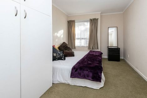 Photo of property in 18 Evelyn Road, Cockle Bay, Auckland, 2014