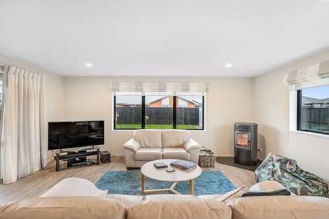 Photo of property in 4 Greenwood Place, Amberley, 7410