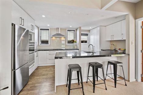 Photo of property in 51 Hawkesbury Avenue, St Albans, Christchurch, 8014