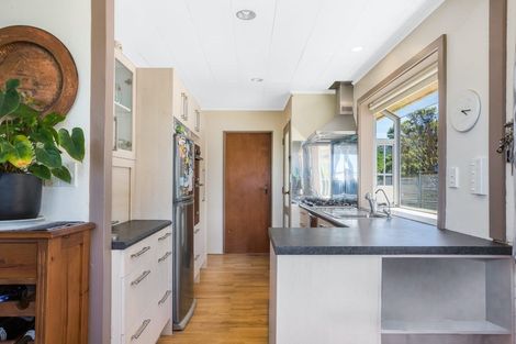 Photo of property in 7 John Witton Drive, Crofton Downs, Wellington, 6035