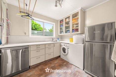 Photo of property in 73 Tirohanga Road, Tirohanga, Lower Hutt, 5010