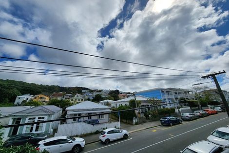 Photo of property in 203 Tasman Street, Mount Cook, Wellington, 6021