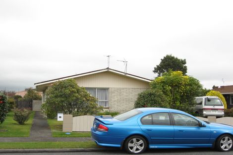 Photo of property in 26 Manu Crescent, Upper Vogeltown, New Plymouth, 4310