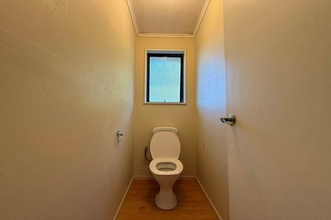 Photo of property in 40 Whanake Street, Titahi Bay, Porirua, 5022