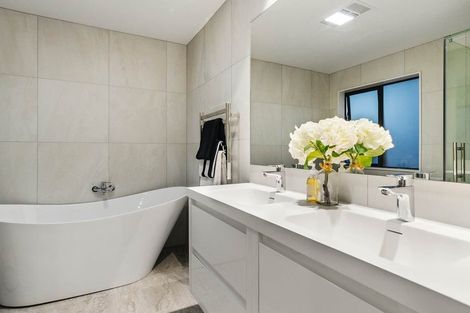 Photo of property in 32 Bounty Road, Long Bay, Auckland, 0630