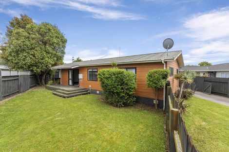 Photo of property in 12 Delta Place, Milson, Palmerston North, 4414