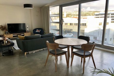 Photo of property in 1/25 Home Street, Mount Victoria, Wellington, 6011