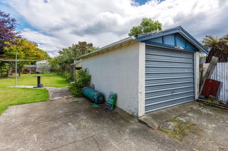 Photo of property in 70 Rhodes Street, Waimate, 7924