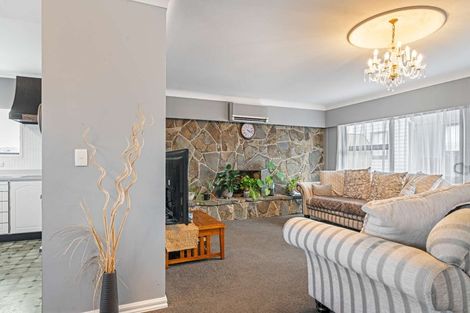 Photo of property in 1/248 Great North Road, Henderson, Auckland, 0612