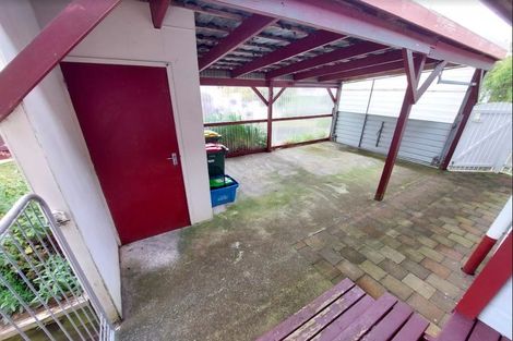 Photo of property in 21 Puketotara Street, Highlands Park, New Plymouth, 4312