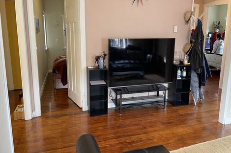 Photo of property in 324 Mount Albert Road, Mount Roskill, Auckland, 1041