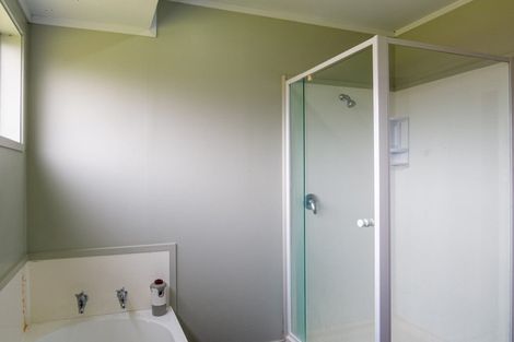 Photo of property in 17 Farnworth Crescent, Whakatane, 3120