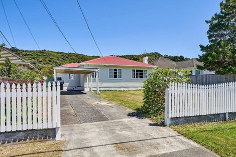 Photo of property in 39 Westminster Road, Wainuiomata, Lower Hutt, 5014