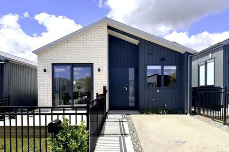 Photo of property in 6 Taukahiwi Road, Pukekohe, 2120
