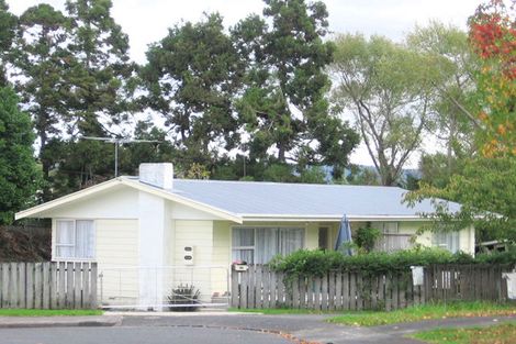 Photo of property in 16 Dellwood Avenue, Henderson, Auckland, 0612