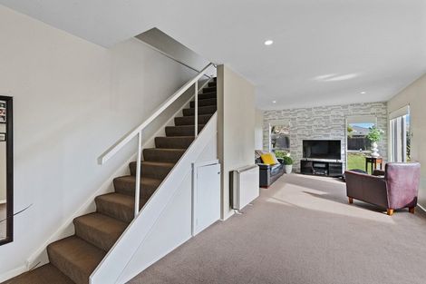 Photo of property in 10 Clipper Place, Redwood, Christchurch, 8051
