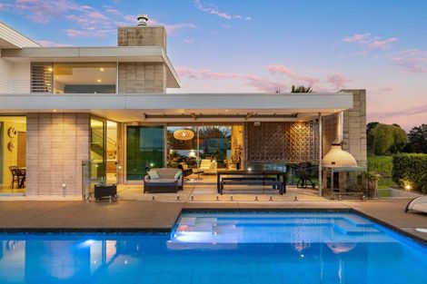 Photo of property in 261c Walker Road East, Aongatete, 3178