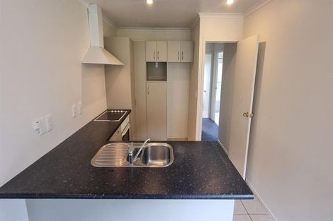 Photo of property in 37 Heathglen Place, Bayview, Auckland, 0629