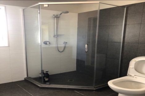 Photo of property in The Rise, 20 Hatfield Place, Albany Heights, Auckland, 0632