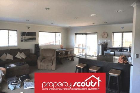 Photo of property in 5a Squirrel Lane, Browns Bay, Auckland, 0630