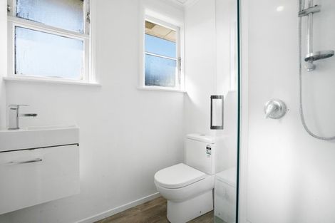 Photo of property in 2 Kenney Crescent, Fairfield, Hamilton, 3214