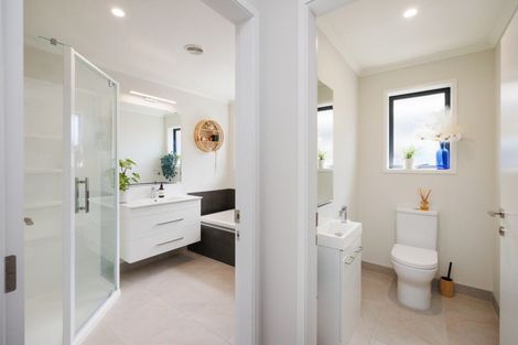 Photo of property in 2 Monarch Drive, Ashhurst, 4810