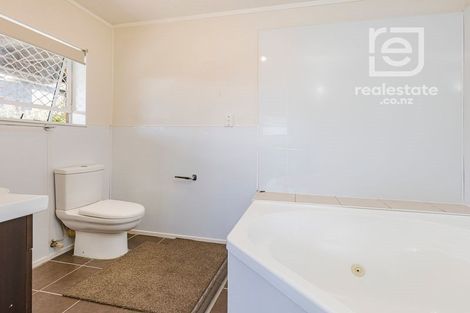 Photo of property in 3/3 Clarks Beach Road, Clarks Beach, 2122
