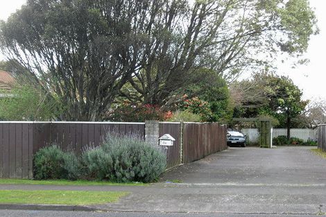 Photo of property in 6b Karina Road, Merrilands, New Plymouth, 4312
