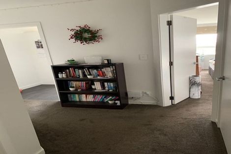 Photo of property in 25 Sugarloaf Road, Brooklyn, Wellington, 6021