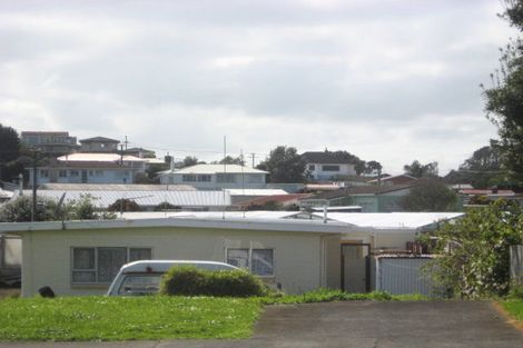 Photo of property in 20/3 Paritutu Road, Spotswood, New Plymouth, 4310