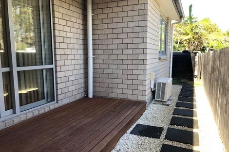 Photo of property in 19 Lynden Avenue, Hillcrest, Auckland, 0627