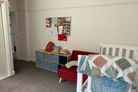 Photo of property in Fountain Court, 1/48c Oriental Parade, Oriental Bay, Wellington, 6011