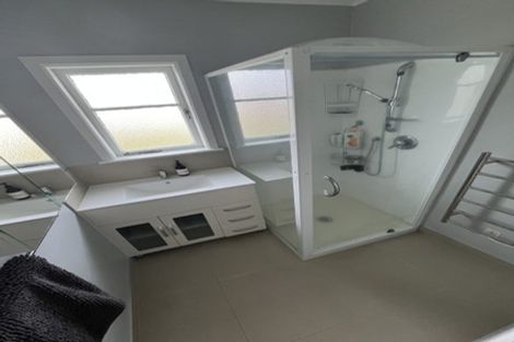 Photo of property in 1/1 Williams Place, Fairfield, Hamilton, 3214