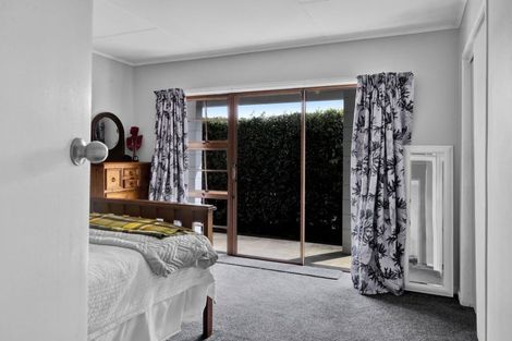 Photo of property in 15 Kauri Street, Inglewood, 4330