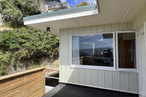 Photo of property in 2 Milne Terrace, Island Bay, Wellington, 6023