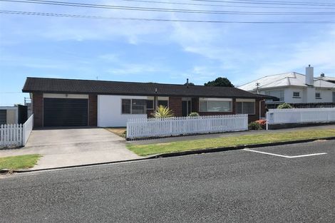 Photo of property in 5 Wilton Street, Westown, New Plymouth, 4310