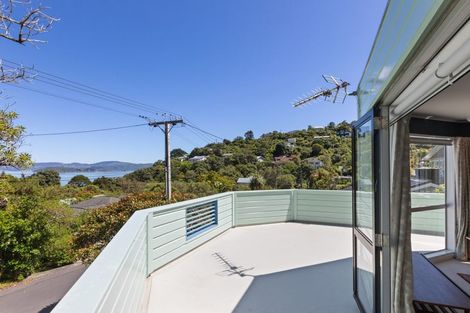 Photo of property in 15 Kaitawa Road, York Bay, Lower Hutt, 5013