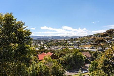 Photo of property in 3 Furneaux Grove, Whitby, Porirua, 5024